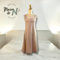 【透けるお洋服の下に、心強い一枚を】