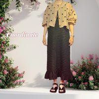 【大人の可愛さ、涼やかに纏う】